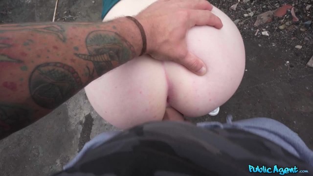 Губастенькая добыча пикапера